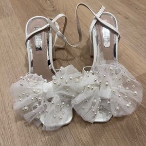 New Still in Box! Bridal White Pearl-Embellished Women's Heels